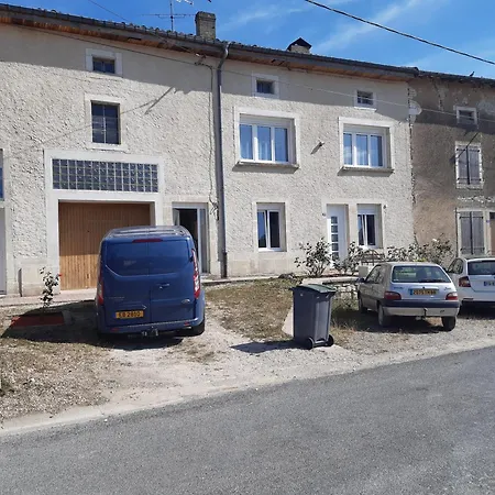 Holiday home Petite Location Agreable Et Tranquille Bovee-sur-Barboure