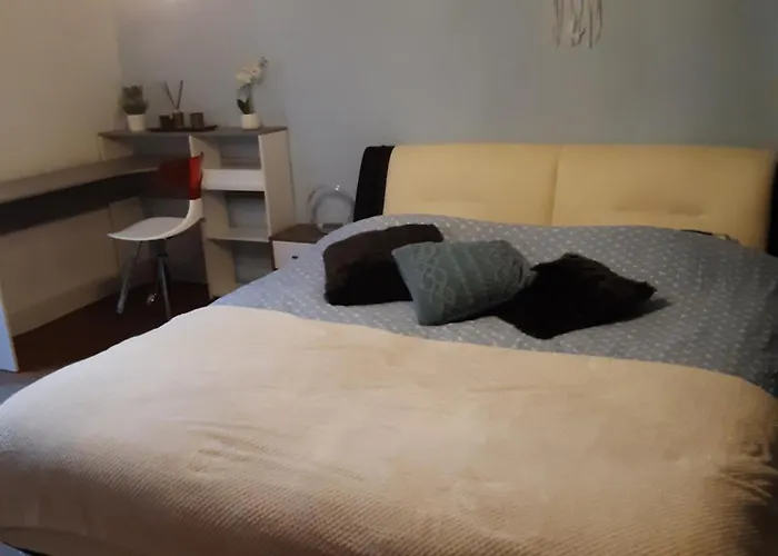 Petite Location Agreable Et Tranquille * Bovee-sur-Barboure