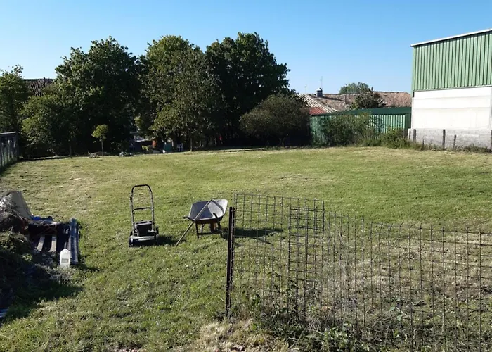 Petite Location Agreable Et Tranquille * Bovee-sur-Barboure